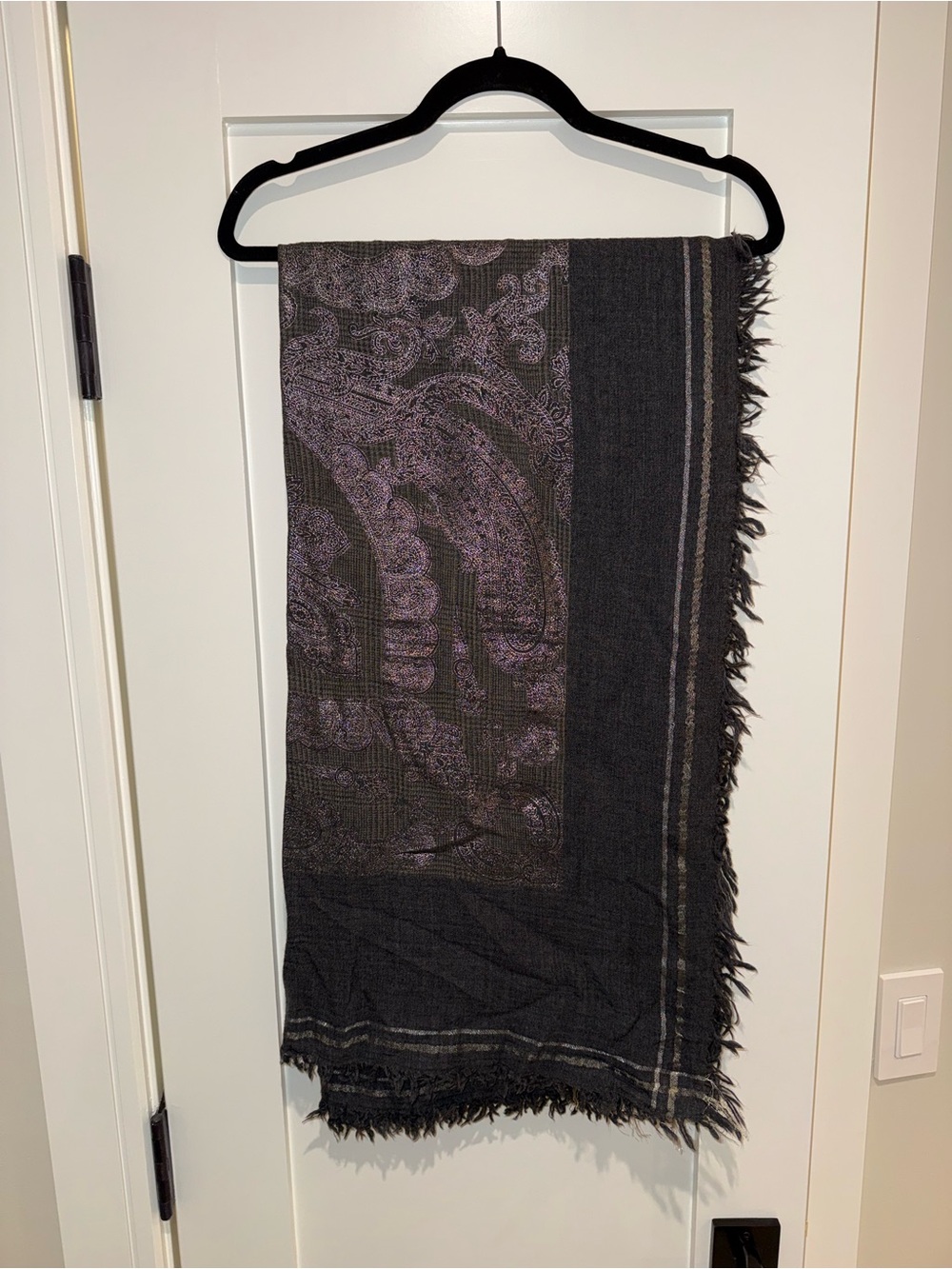 Etro Elegant Large Silver and Gold Paisley Scarf